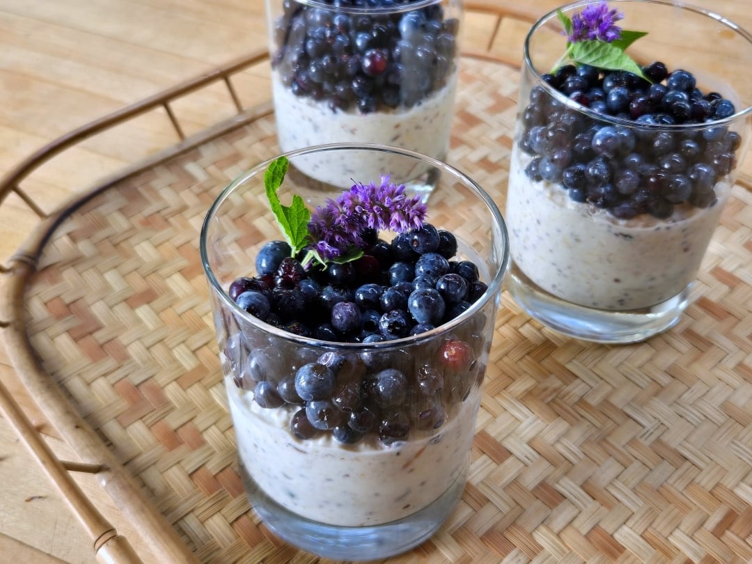 Blueberry Breakfast Parfaits
